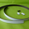 Zelfklevende magneetband
